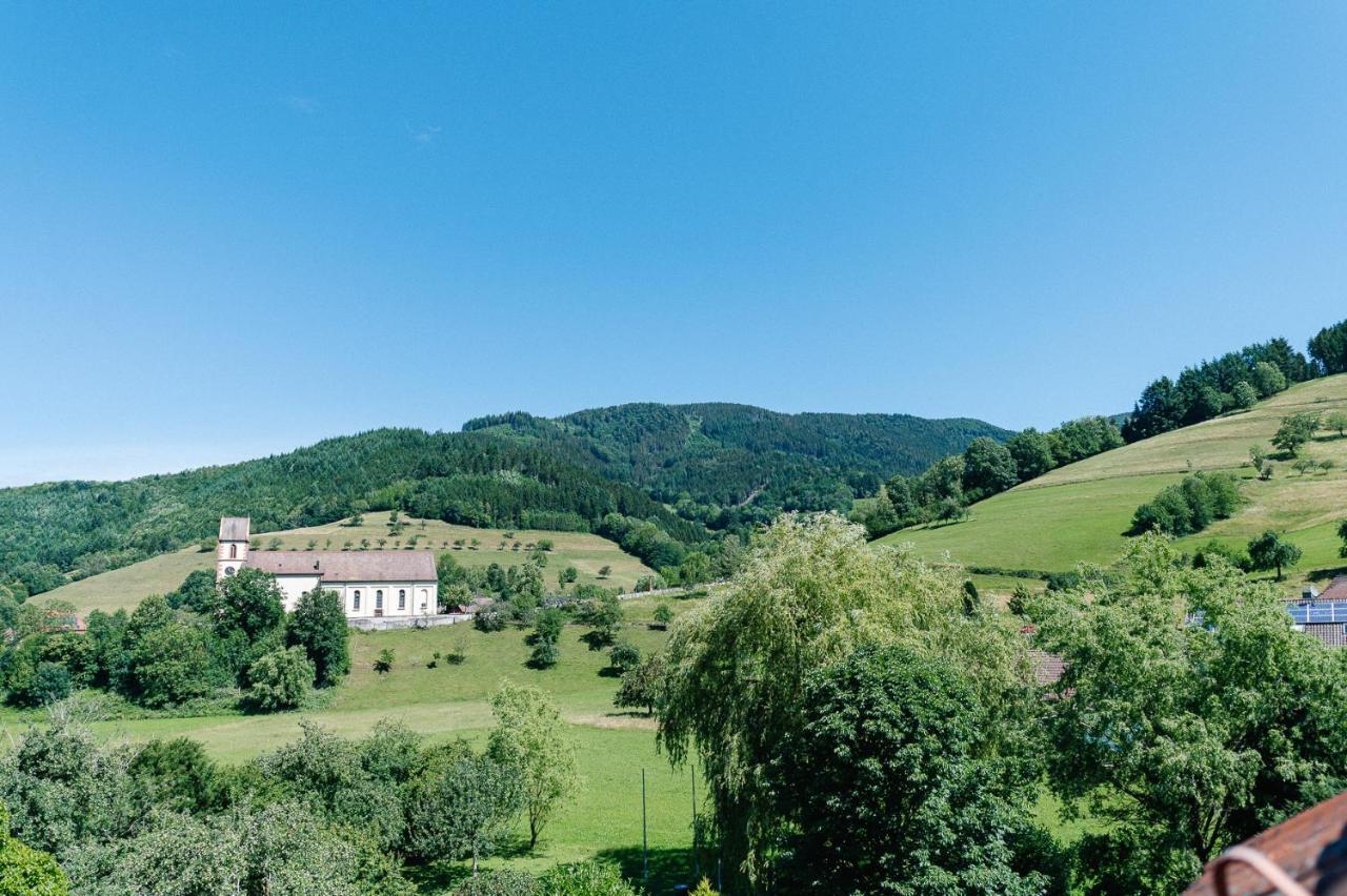Moderne 2 Zi.-Fewo Blackforest Art Barrierefrei Naehe Freiburg Simonswald Εξωτερικό φωτογραφία